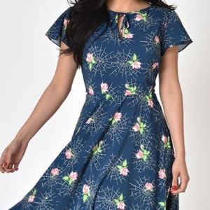 1940s Style Spider Web Roses Dress Retro vintage